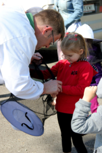 Projekt Bienen Volksschule und Kindergarten Langegg (Foto: Ulrike Elsneg)