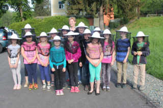 Projekt Bienen Volksschule und Kindergarten Langegg (Foto: Ulrike Elsneg)